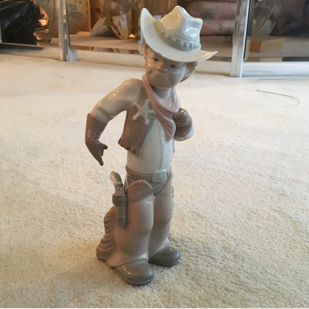 Vintage Lladro Sheriff Cowboy Statue Figure